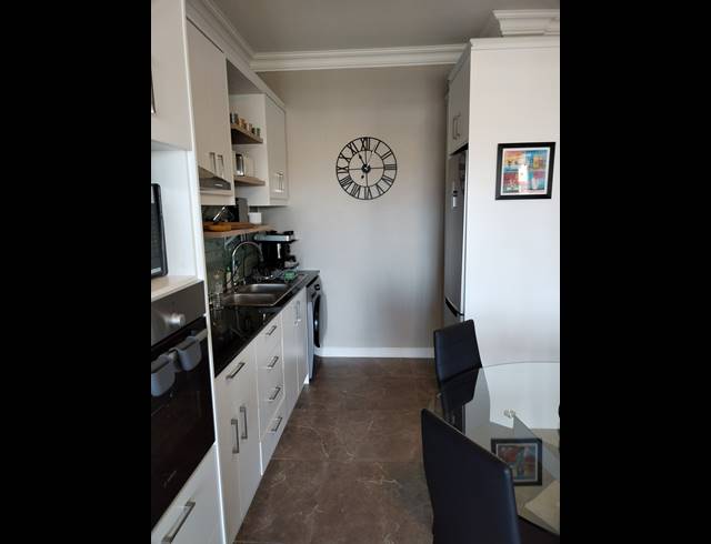 2 BEDROOM APARTMENT TO LET IN WAVES EDGE
